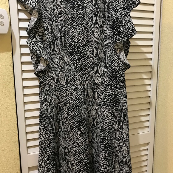 Python Dress NWT size Small - Picture 3 of 8